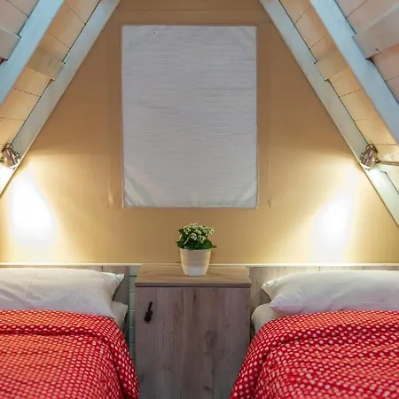 Lyxtält Kamp Marta 3*