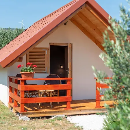 Luxury tent Kamp Marta 3*