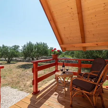 Luxury tent Kamp Marta 3*