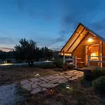 Kamp Marta 豪华帐篷 玛里纳