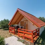 Kamp Marta Glamping Marina