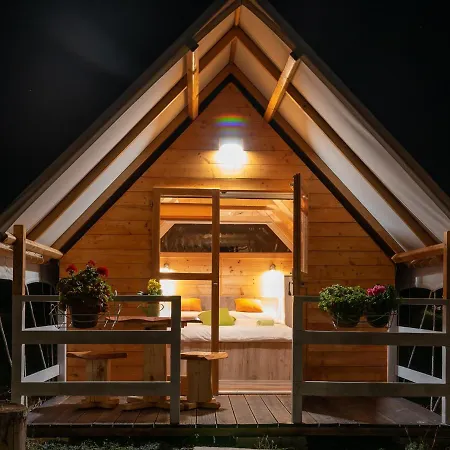 Lüks kamp alanı Kamp Marta Marina