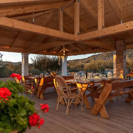 Kamp Marta Marina