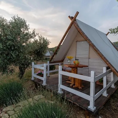 Lüks kamp alanı Kamp Marta 3*