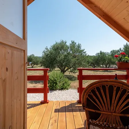 Kamp Marta Lüks kamp alanı Marina