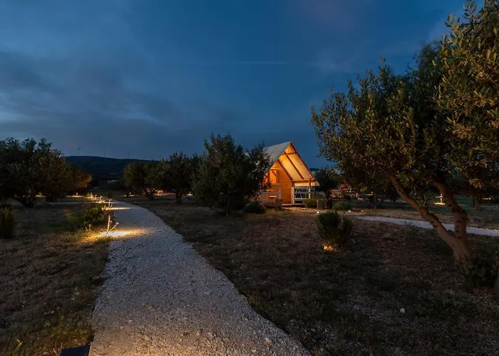 Kamp Marta Glamping Marina