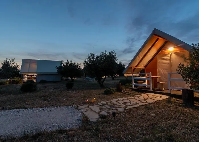 Kamp Marta Glamping Marina