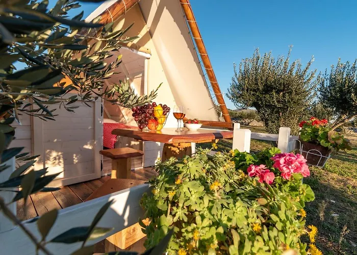 Glamping Kamp Marta 3*