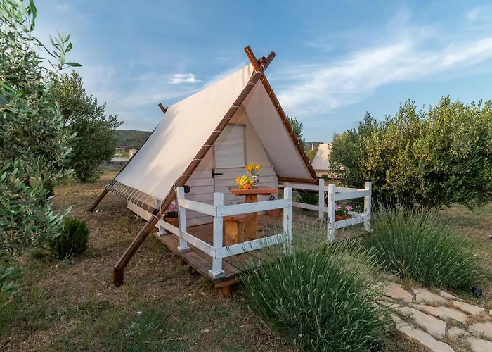 Kamp Marta 3* Marina