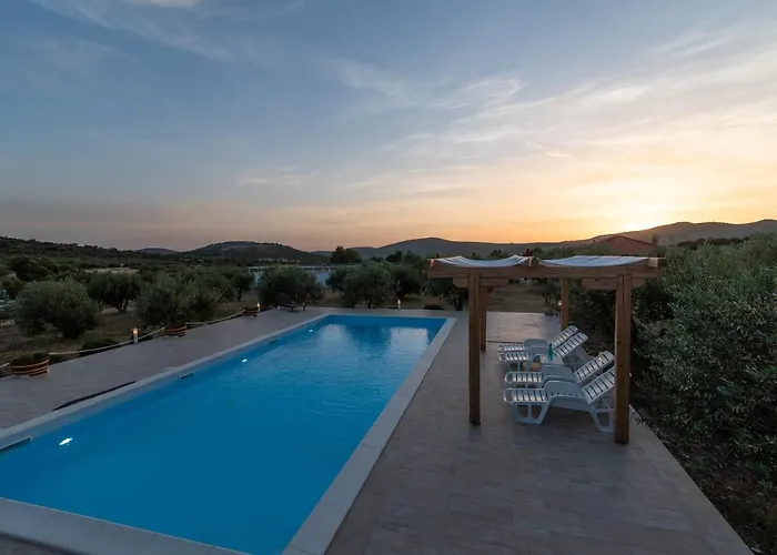 Kamp Marta Glamping Marina