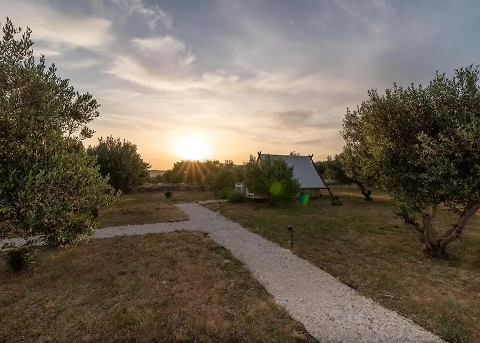 Kamp Marta Glamping Marina