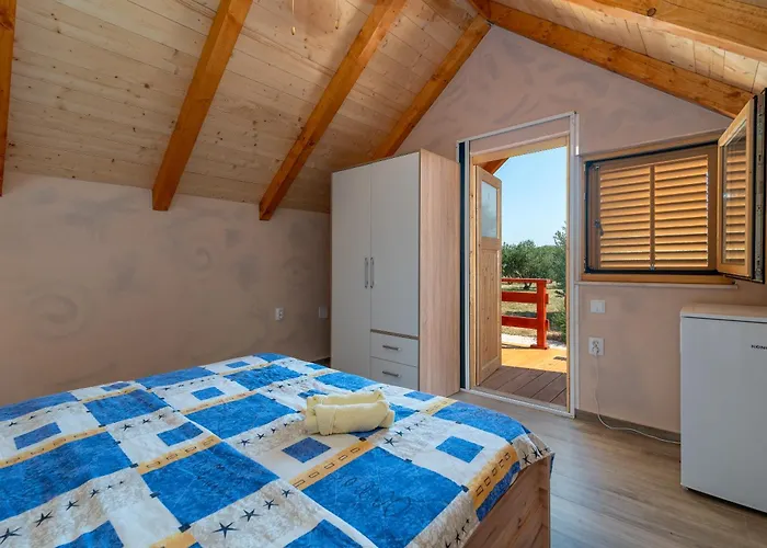 Kamp Marta Glamping Marina