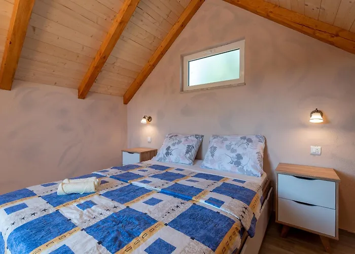 Kamp Marta Glamping Marina